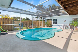 1172 Surf Rd in West Palm Beach, FL - Building Photo - Building Photo