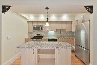 125 Pembroke St in Boston, MA - Building Photo - Building Photo