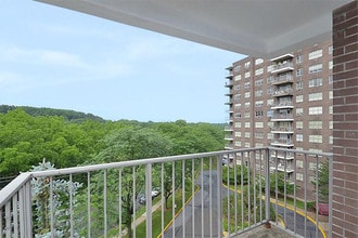 Regency Towers in Allentown, PA - Foto de edificio - Building Photo