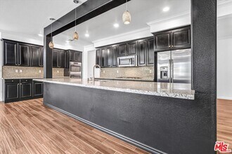 577 Comet Ave in Simi Valley, CA - Building Photo - Building Photo