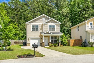 243 Oglethorpe Cir in Moncks Corner, SC - Building Photo - Building Photo