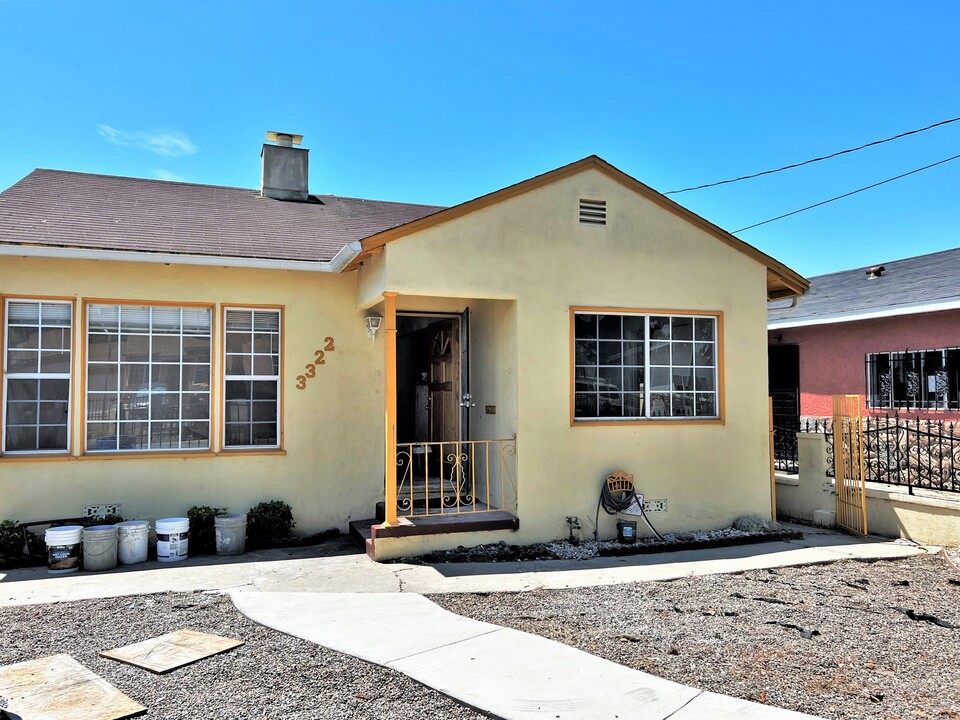 3322 W 111th Pl in Inglewood, CA - Building Photo