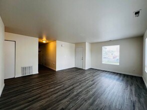 524 N 24th Ave in Yakima, WA - Building Photo - Building Photo