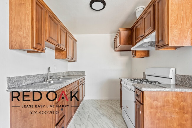 9903 Belmont St, Unit 25 in Bellflower, CA - Building Photo - Building Photo