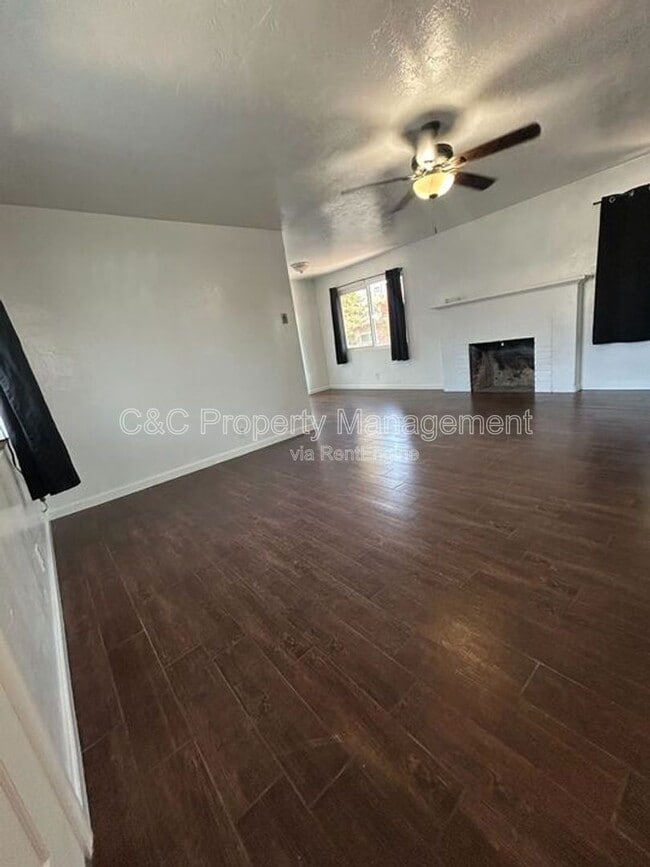 property at 808 E Andrews Ave