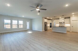 2257 Vista Wy in Waxahachie, TX - Building Photo - Building Photo