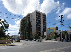 Guadalupe Plaza Apartments in San Diego, CA - Building Photo - Building Photo