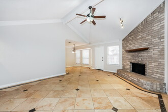 3400 Meadowmoor St in Fort Worth, TX - Building Photo - Building Photo