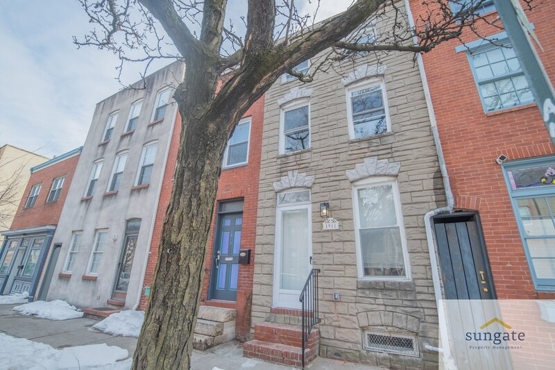 1911 Eastern Ave in Baltimore, MD - Building Photo