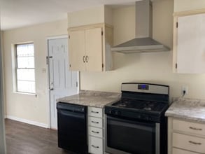 3708 Sabine Ave in Texarkana, TX - Building Photo - Building Photo