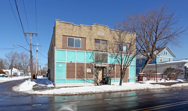 1028 Norton St in Rochester, NY - Building Photo - Building Photo