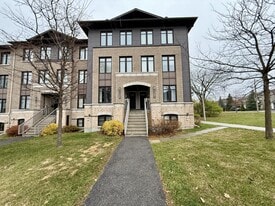 1130 Klondike Rd in Ottawa, ON - Building Photo