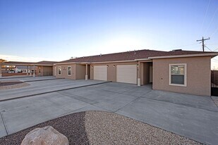 901 Adams Ave in Alamogordo, NM - Building Photo