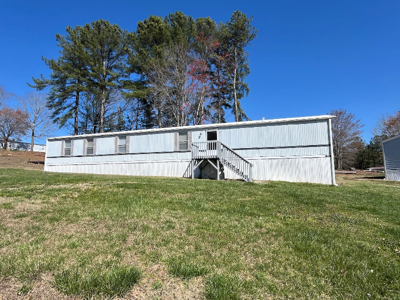 161 Dawn Dr in Marion, NC - Building Photo