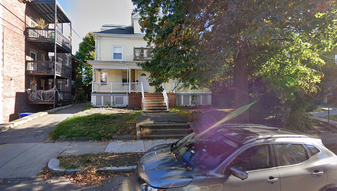 12 Verndale St, Unit 1 in Brookline, MA - Building Photo
