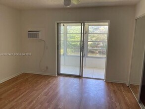 384 Durham Cir in Deerfield Beach, FL - Building Photo - Building Photo
