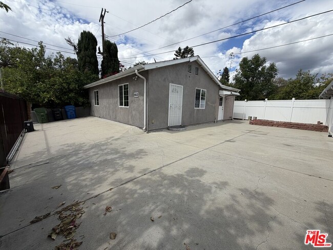 property at 18601 Hiawatha St