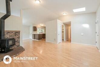 15914 86th Ave Ct E in South Hill, WA - Building Photo - Building Photo