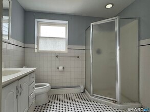 158 River Rd in Shelton, CT - Building Photo - Building Photo