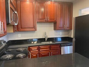 665 Chestnut St in Cedarhurst, NY - Building Photo - Building Photo