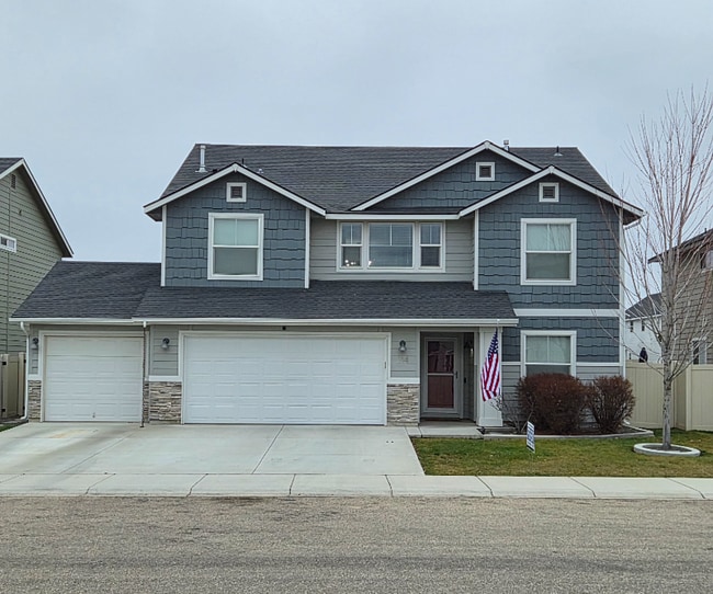 property at 714 N Ash Pine Way