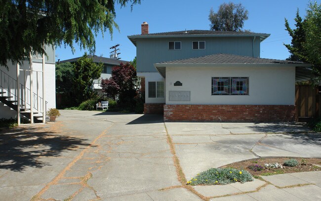 870 Williams Way in Sunnyvale, CA - Building Photo - Building Photo