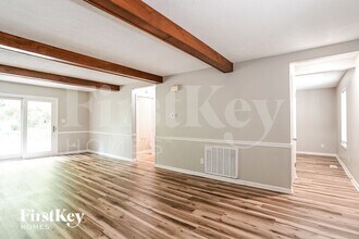 7601 Zermatt Ln in Charlotte, NC - Building Photo - Building Photo