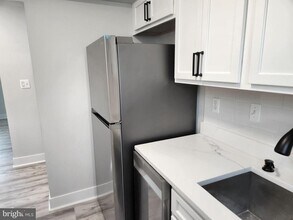 3809 V St SE in Washington, DC - Building Photo - Building Photo