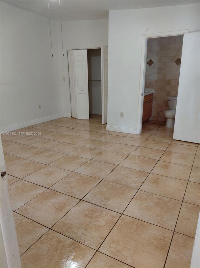 3503 SW 24th St in Miami, FL - Building Photo - Building Photo