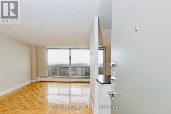 666-1666 Spadina Ave. in Toronto, ON - Building Photo - Building Photo