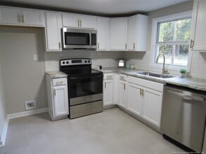 1613 Halsey Loop in Hope Mills, NC - Building Photo - Building Photo