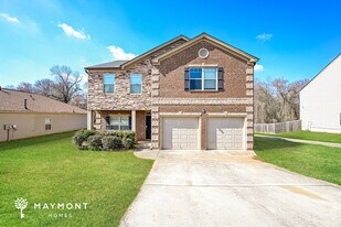 5770 Rex Ridge Loop in Rex, GA - Building Photo