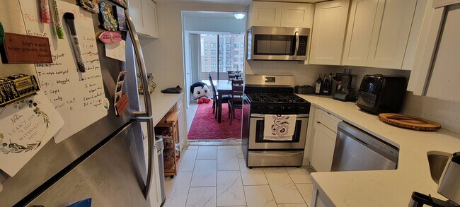 1326 Spruce St, Unit 1603 in Philadelphia, PA - Building Photo - Building Photo