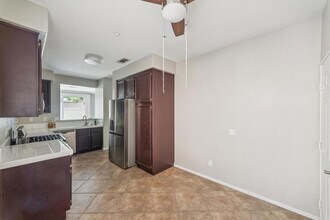 39161 Flamingo Bay in Murrieta, CA - Building Photo - Building Photo