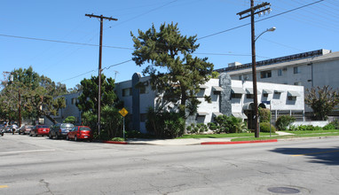 The Val Le Jour in Van Nuys, CA - Building Photo - Building Photo