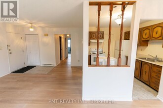 2701-2701 Aquitaine Ave in Mississauga, ON - Building Photo - Building Photo