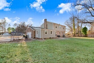 202 S Deluca Rd in Goldsboro, NC - Foto de edificio - Building Photo