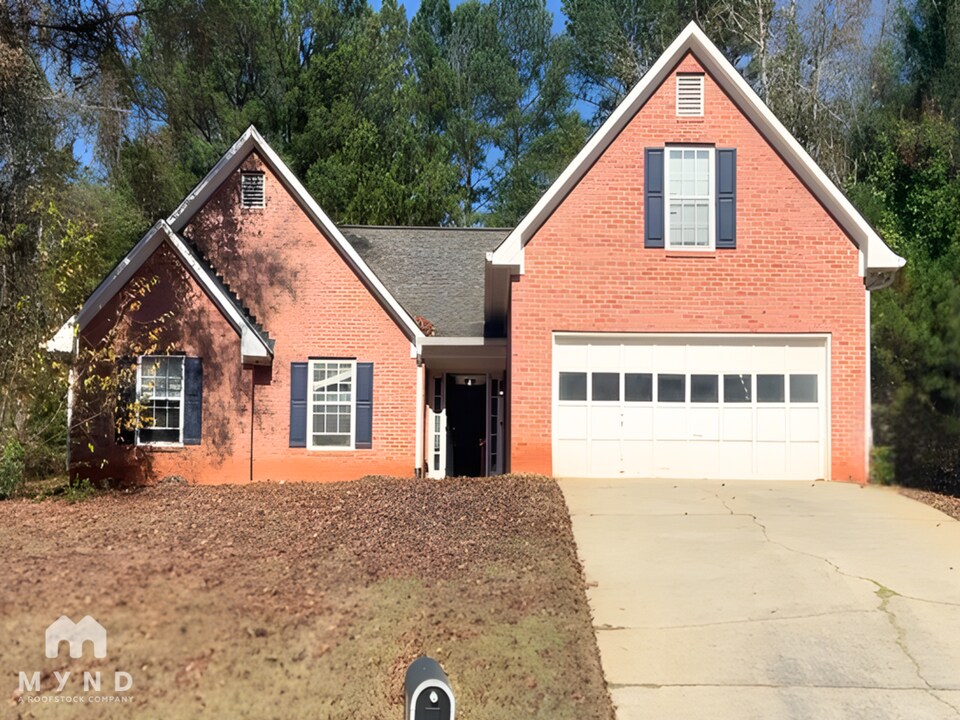 540 Washington Dr in Jonesboro, GA - Foto de edificio