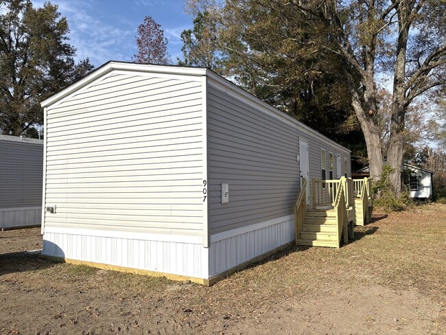 property at 907 McFadden St