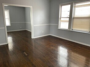 8411 S Elizabeth St in Chicago, IL - Foto de edificio - Building Photo