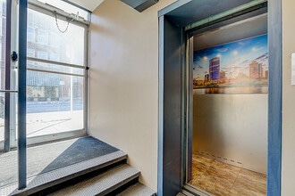 Carillon Apartments in Milwaukee, WI - Building Photo - Building Photo