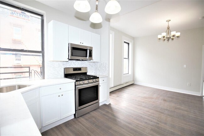 644 Washington St in Hoboken, NJ - Building Photo - Building Photo