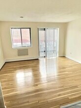 1039 Commonwealth Ave in Boston, MA - Building Photo - Building Photo