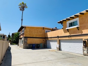 2203 Voorhees Ave in Redondo Beach, CA - Building Photo - Building Photo