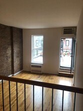 40 W 76th St in New York, NY - Building Photo - Building Photo