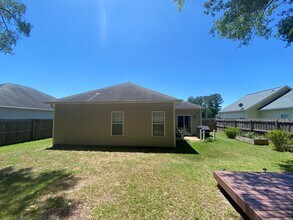 1014 Lake Norman Ln in Leland, NC - Building Photo - Building Photo