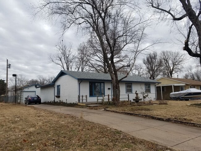 property at 3542 S Bonn St