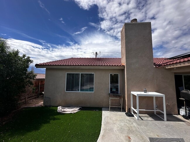 12800 Miracle Hill Rd in Desert Hot Springs, CA - Building Photo - Building Photo