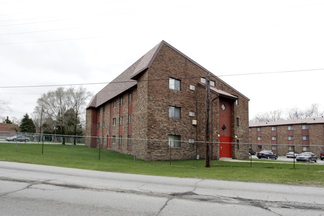 Rosewood Apartments in Gary, IN - Building Photo - Building Photo