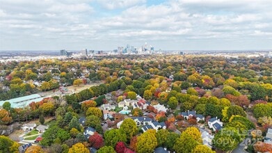 3220 Selwyn Farms Ln in Charlotte, NC - Building Photo - Building Photo